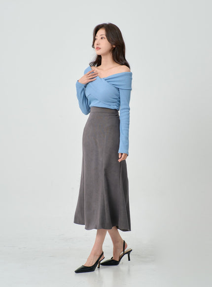 Off-Shoulder Cross Knit Long Sleeve T-Shirt IN07