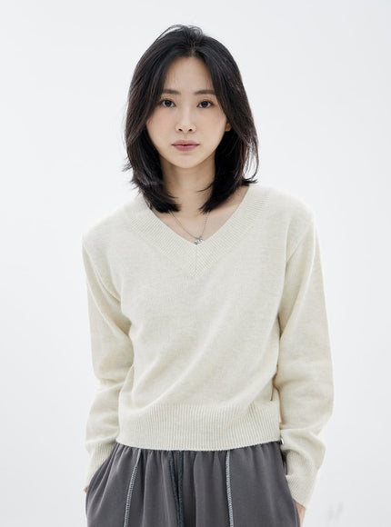 Basic V-Neck Midi Knit OO04