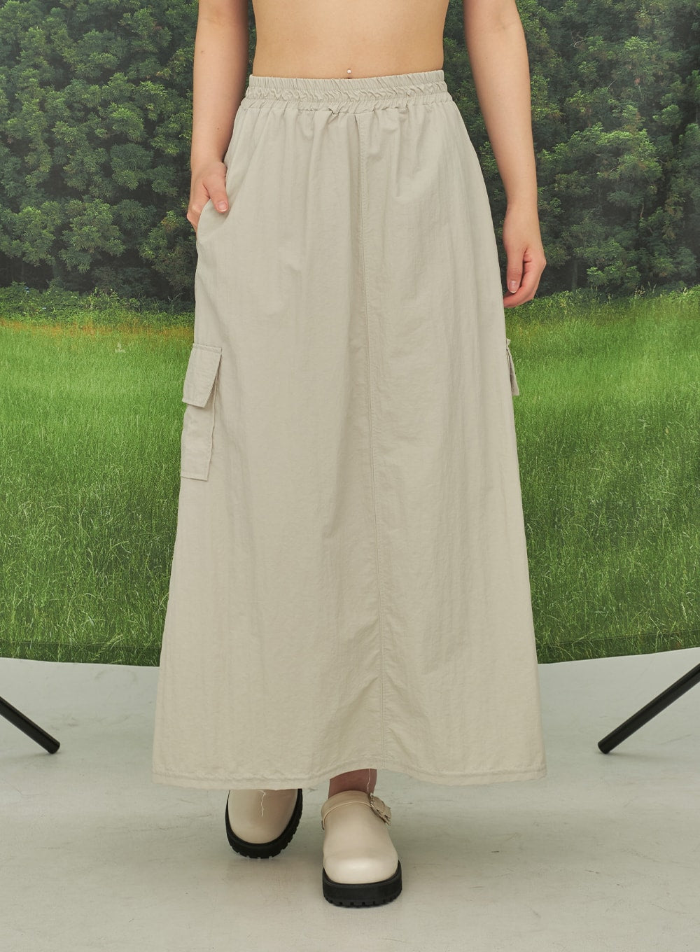 超爆安 Nylon cargo maxi skirt with pockets ロングスカート