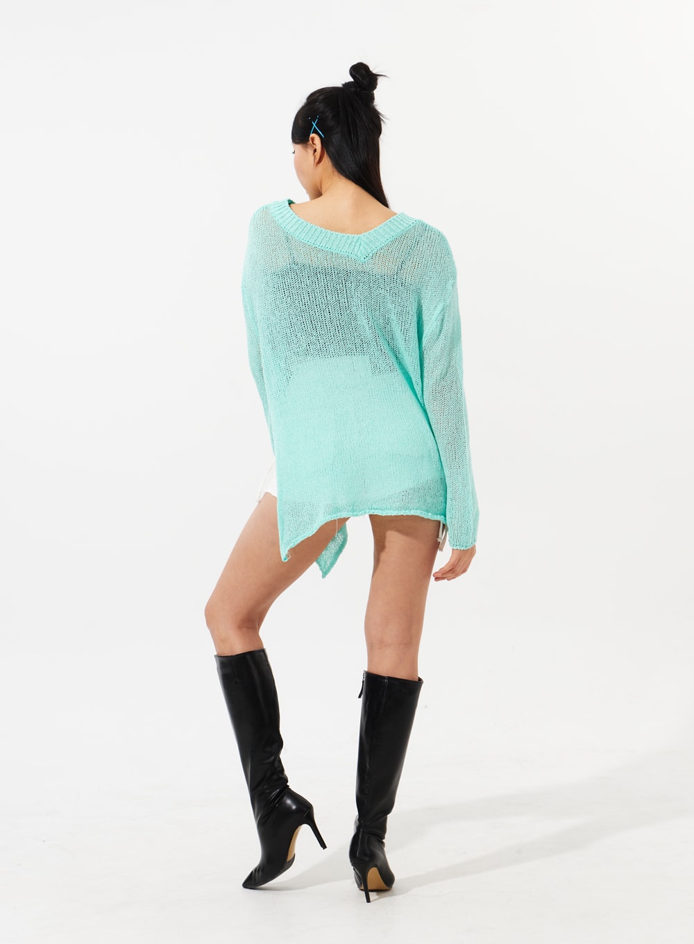 V-Neck Mesh Sweater IM309