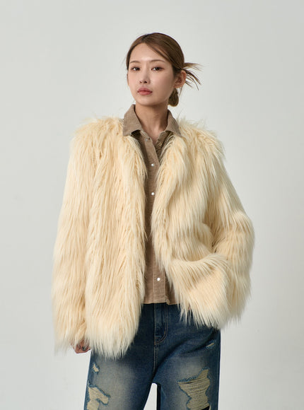 男女通用破洞寬牛仔褲 CD14