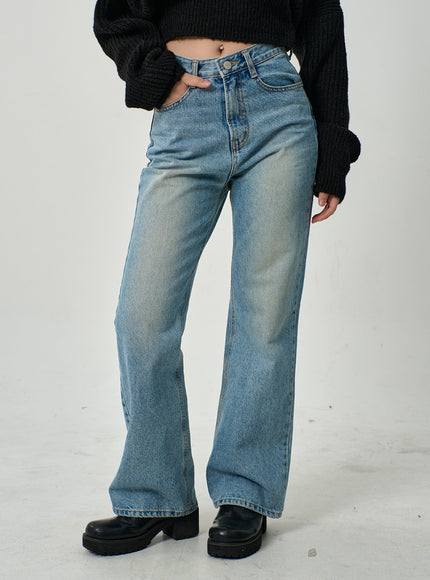 Off-Shoulder V-Neck Crossed Sweater CD19