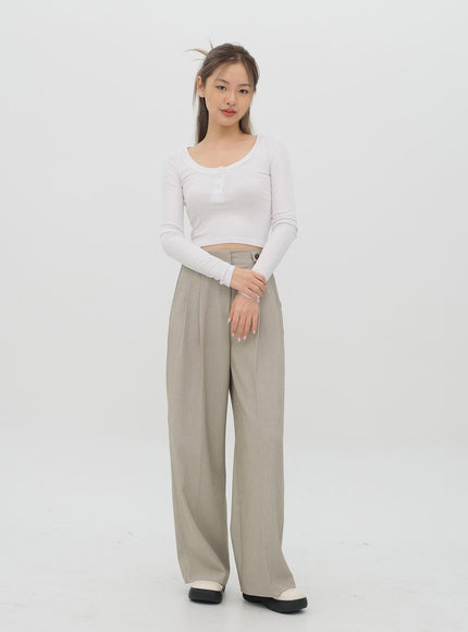 正面鈕扣低圓領長袖 T 卹 CM2