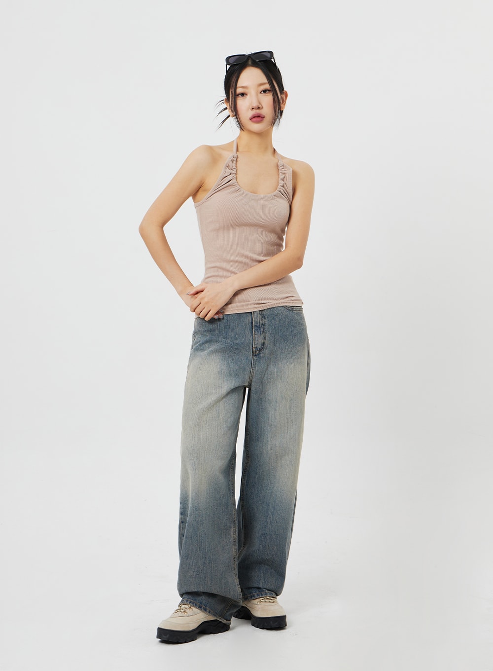 淺色水洗寬鬆牛仔褲 CF315