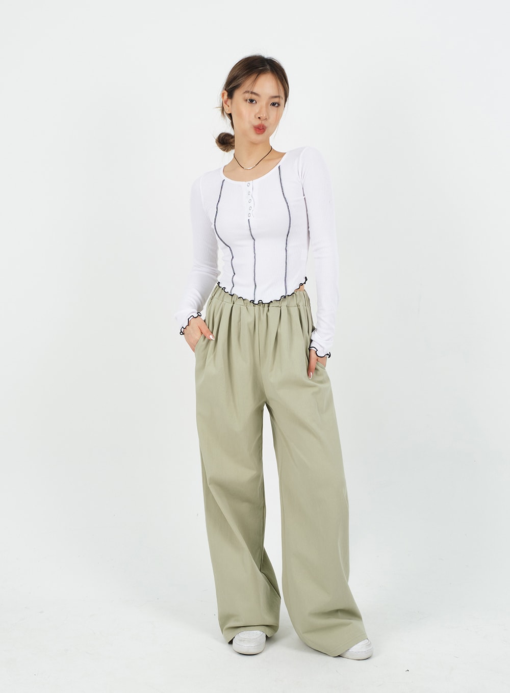 Mid-rise Wide Banded Cotton Pants CA08