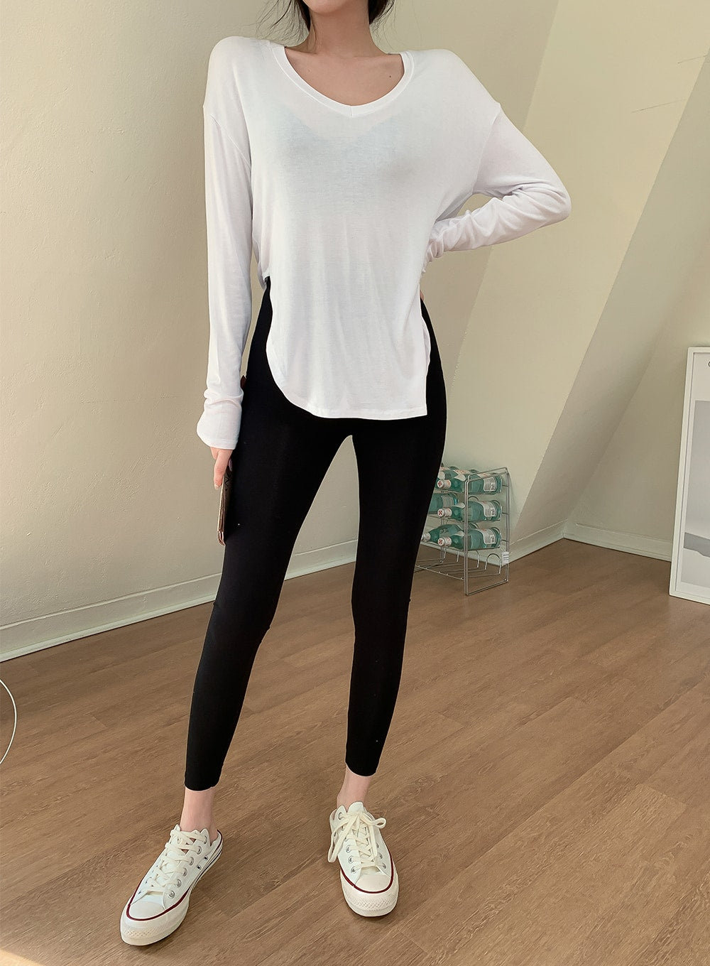 Loose Fit V-neck layered T-shirt L1002