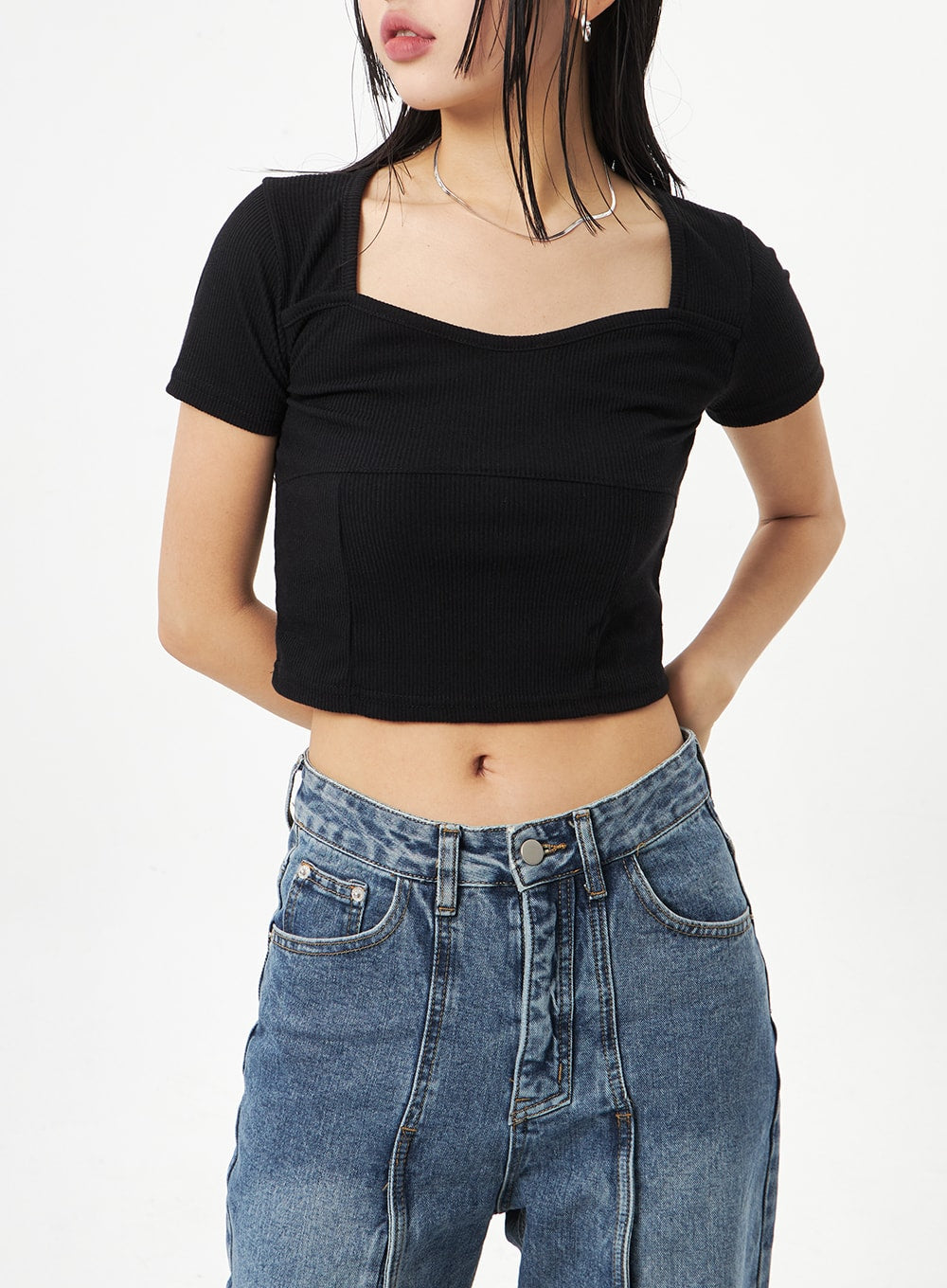 Heart Neck Cropped Tee CA320