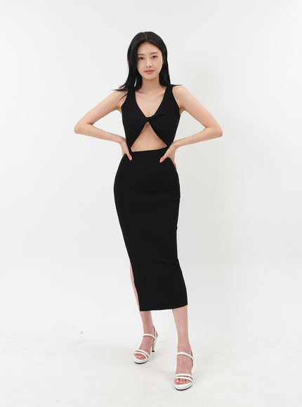 Front Cut Out Maxi Sleeveless Dress IM5