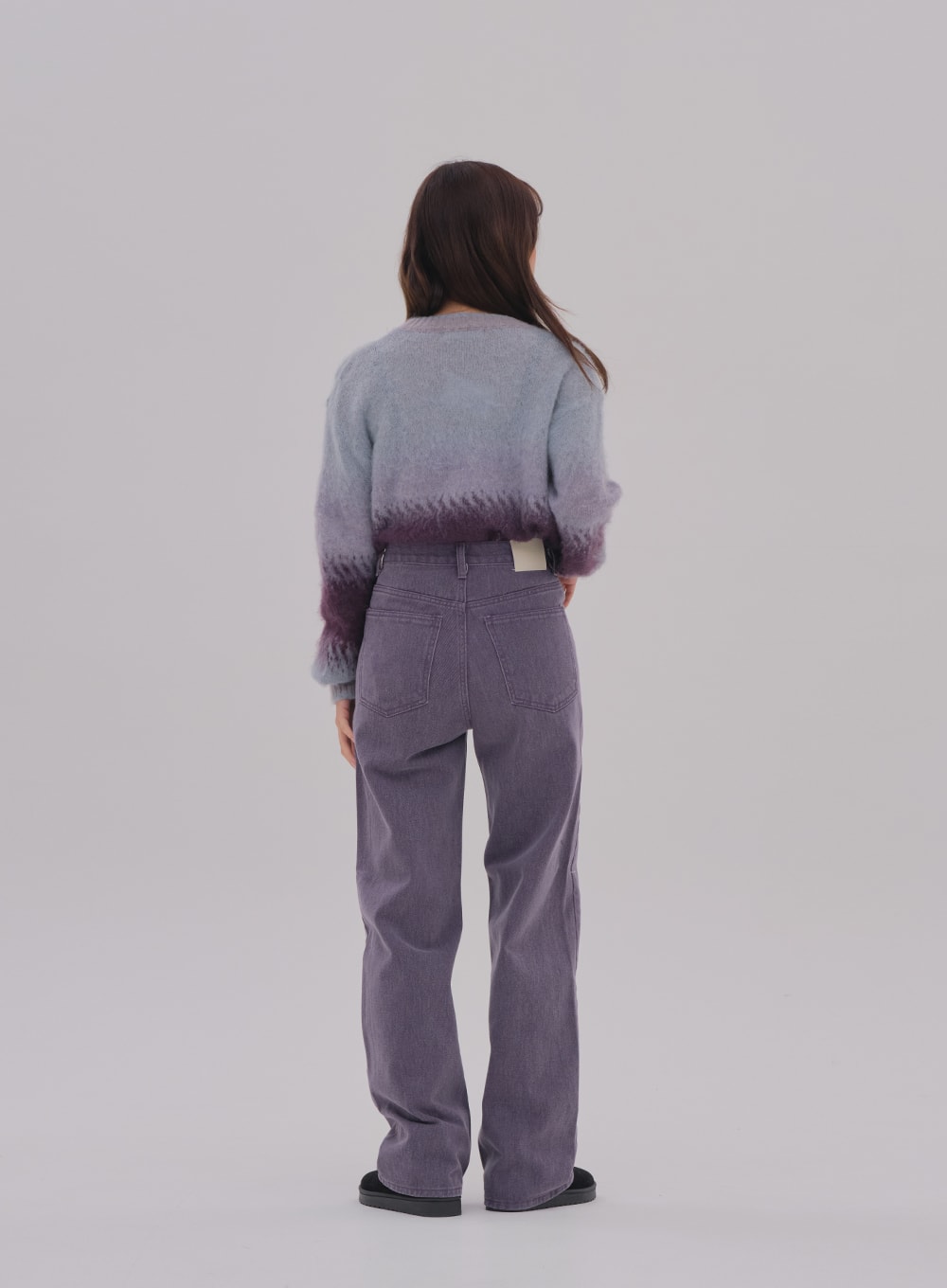 Wide Leg Color Jeans BS-A0812026 in purple, full back view on model, high-waist wide-fit cotton denim, back patch pockets and label detail visible, long straight leg silhouette.