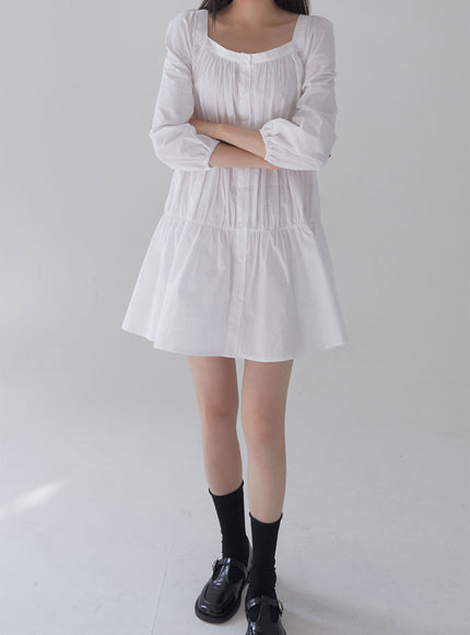 方領分層迷你連衣裙