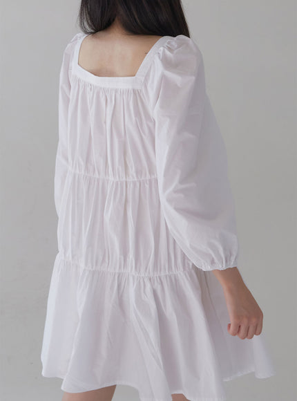 方領分層迷你連衣裙