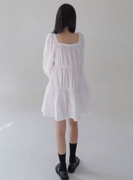 方領分層迷你連衣裙