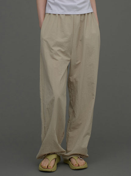 Loose Fit Banded Pants CA04