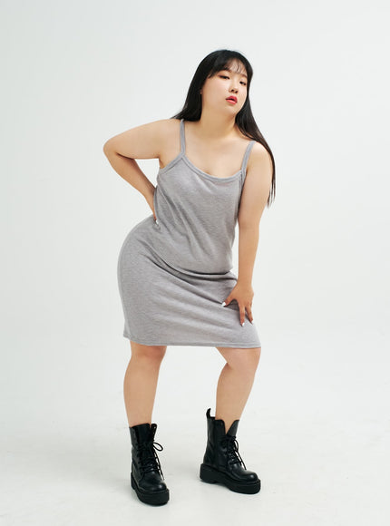 Plus 無袖羅紋中長連衣裙 IY24