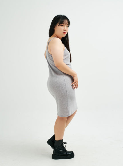 Plus 無袖羅紋中長連衣裙 IY24