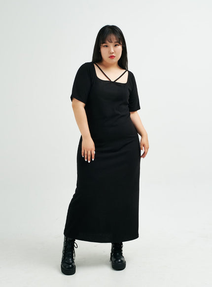 Plus 方領 V 肩帶超長連衣裙 IY24