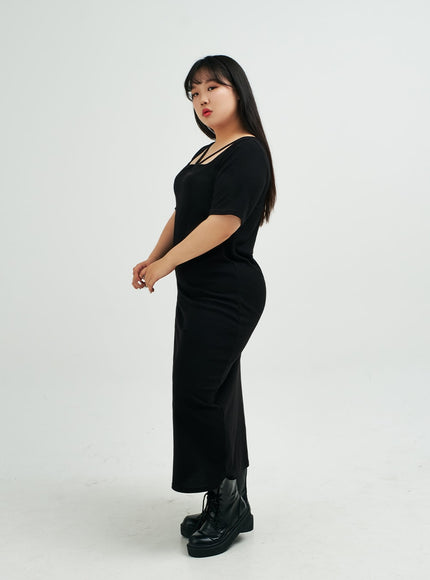 Plus 方領 V 肩帶超長連衣裙 IY24