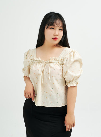 Plus Square Neck Flower Blouse IY24