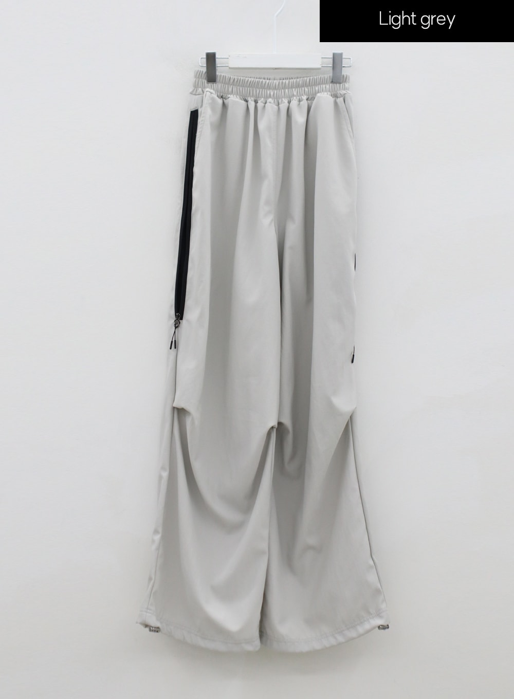 Unique Side Zipper Detailing Wide Bending Pants IS07
