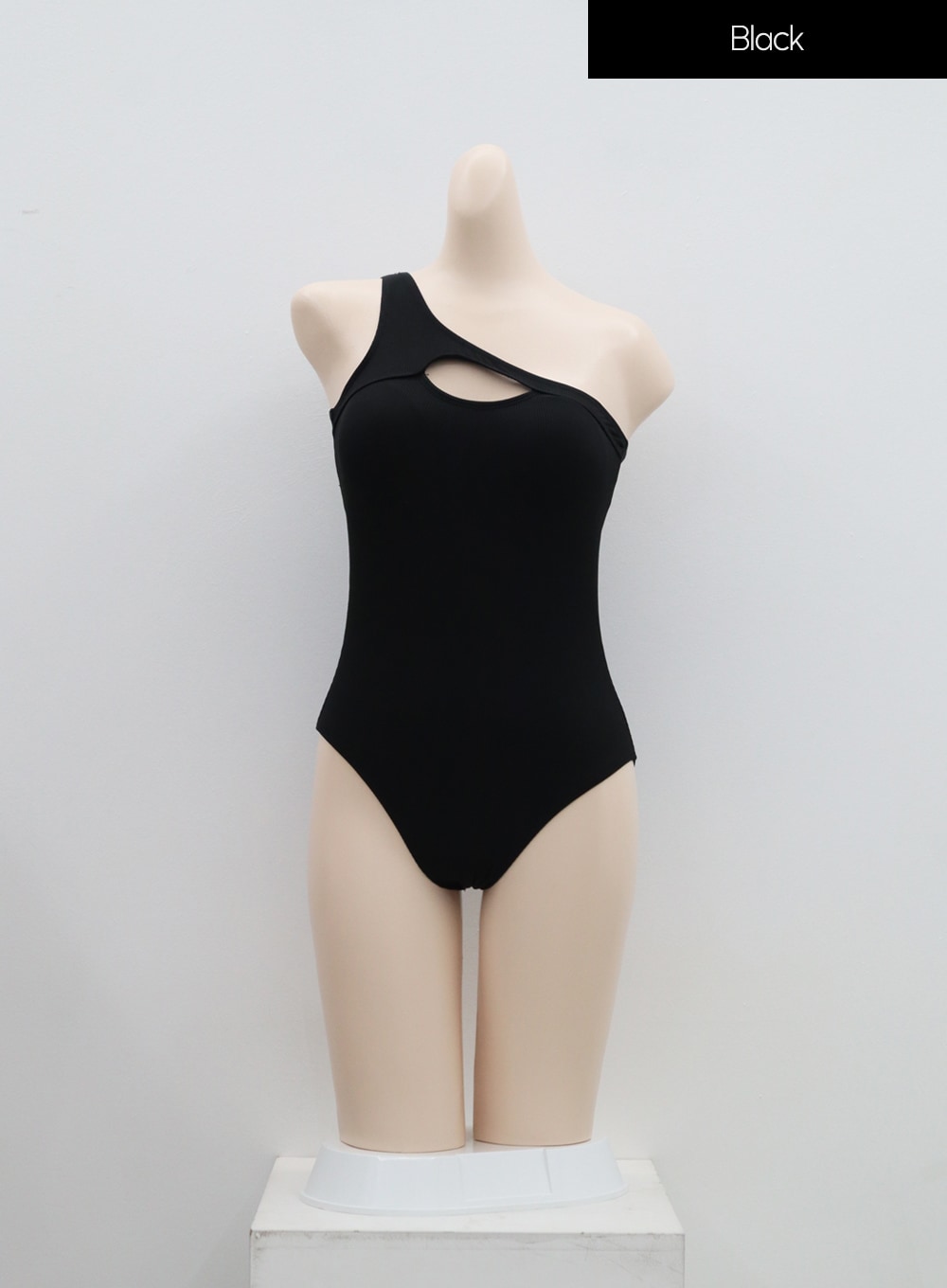 Off-Shoulder Swimsuit IF324
