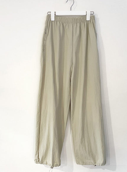 Loose Fit Banded Pants CA04