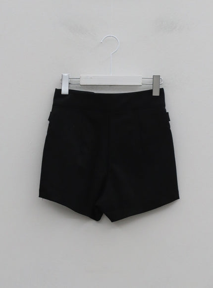 Side Belt Slit High Waist Short Pants IG18