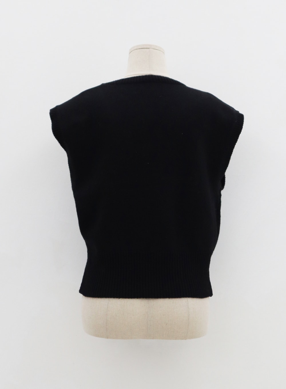 Sweet V-Neck Knit Vest IS06