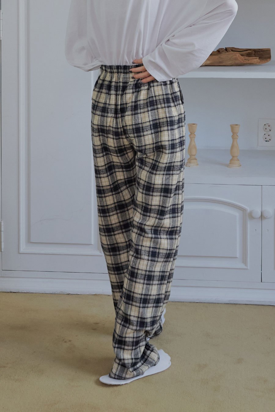 Check Pattern Wide Leg Pants with Elastic Waist Band CM02