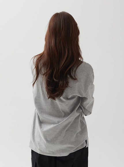 Essential Long Sleeve T Shirt F17