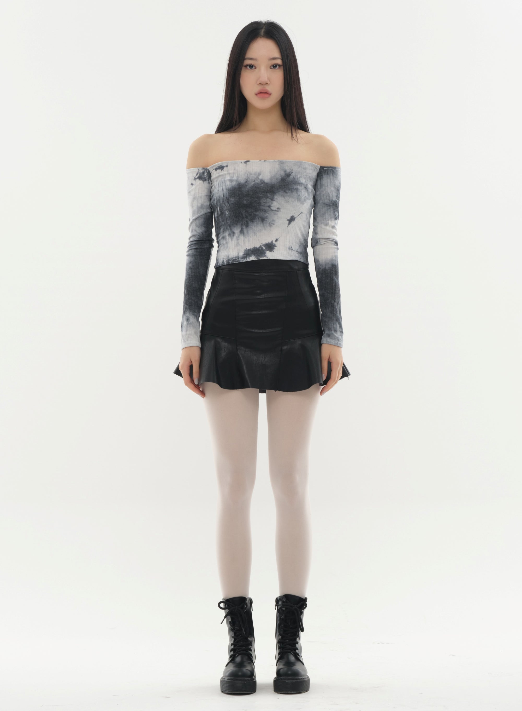 Faux Leather Flared Hem Mini Skirt #Original Kpop #1216142