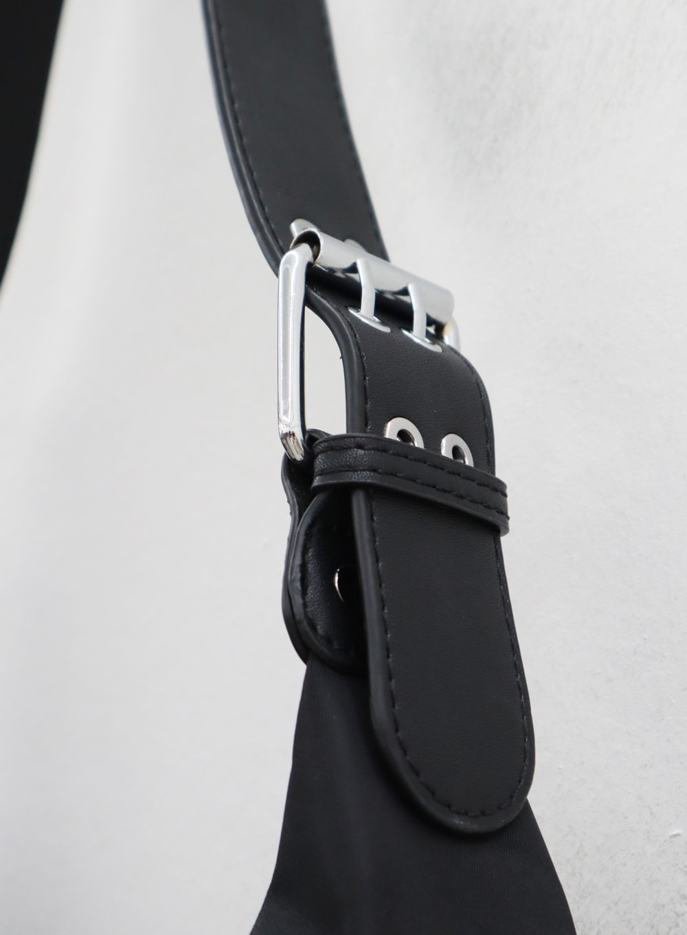 Side Zipper Shoulder Square Bag CS30