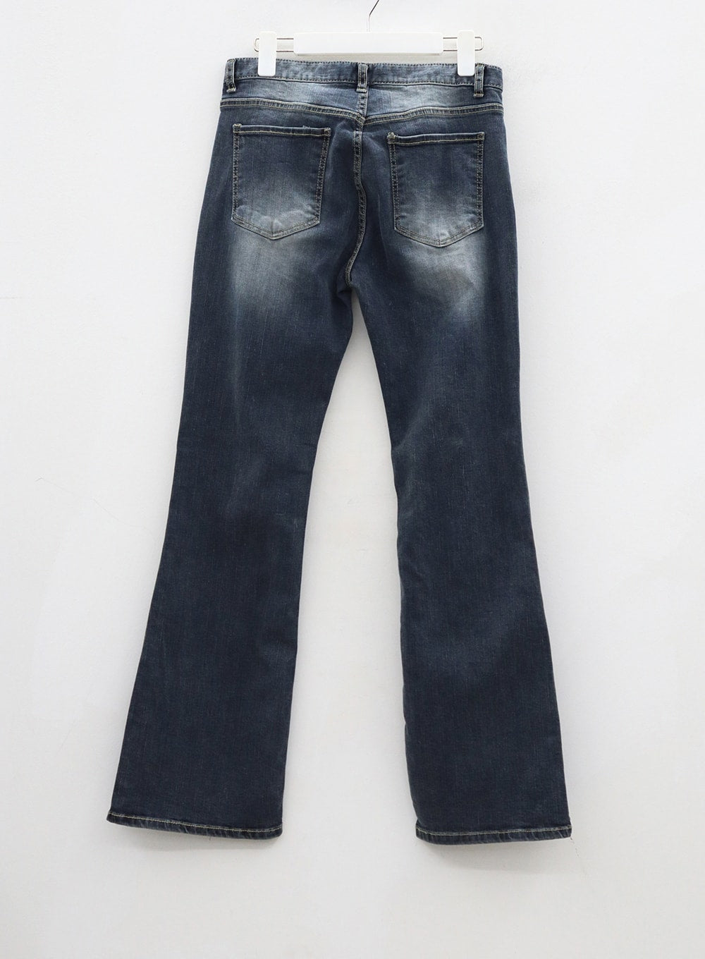 Mid-Rise Bootcut Jeans OJ318