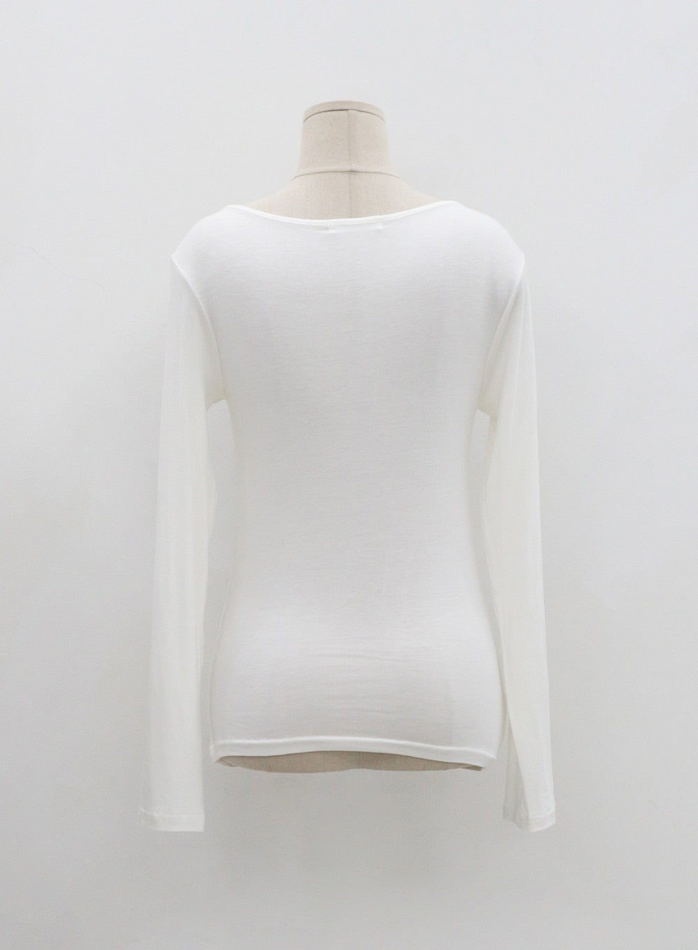Basic Round Neck Long Sleeve T-Shirt BO07