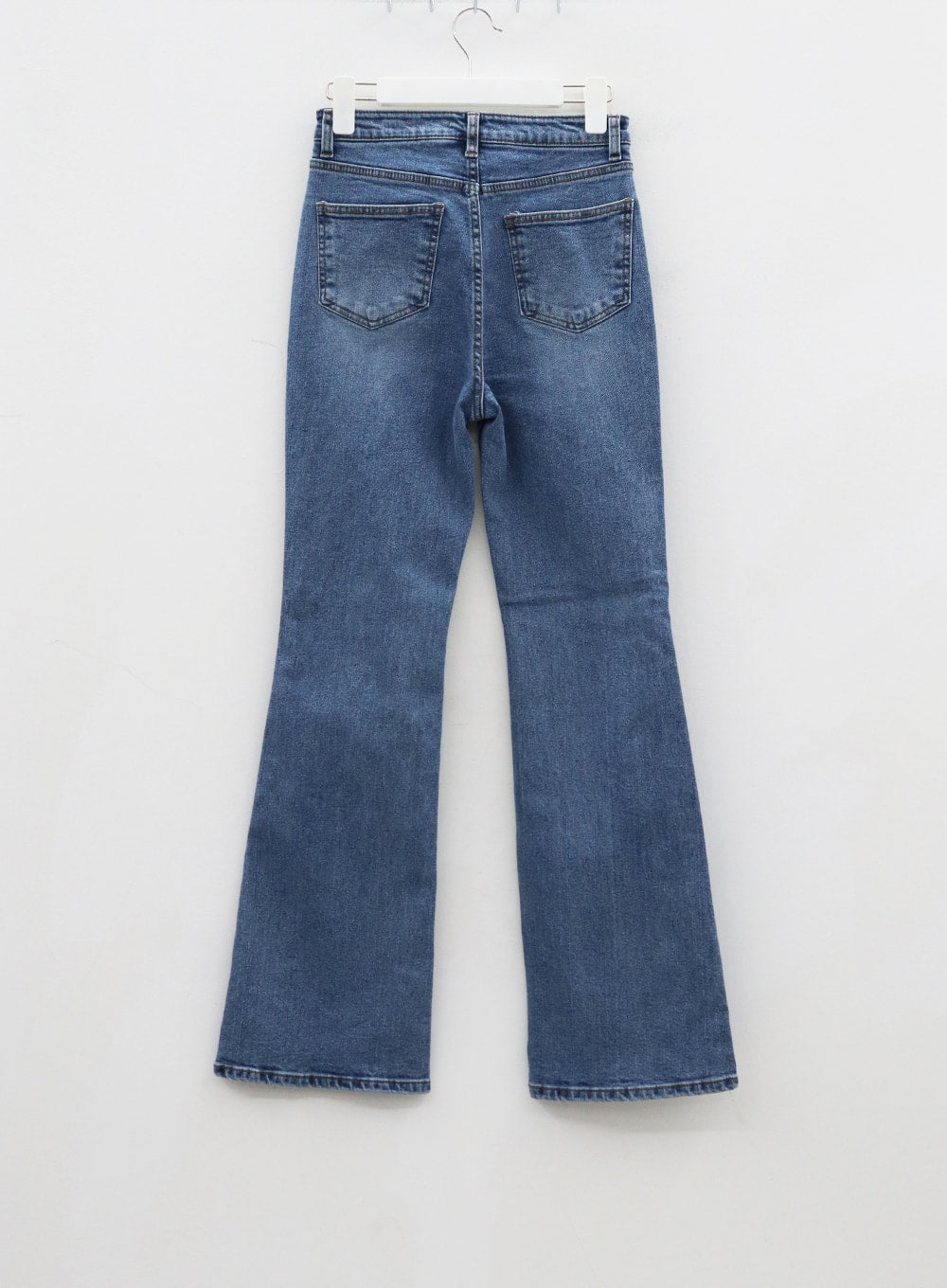 Slim Fit Bootcut Jeans CJ311