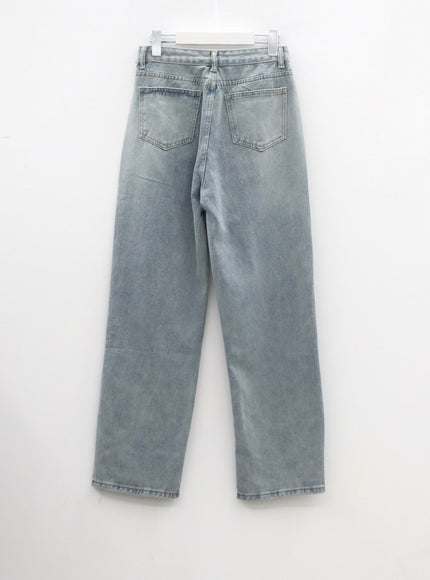 淺色水洗直筒牛仔褲 CM307