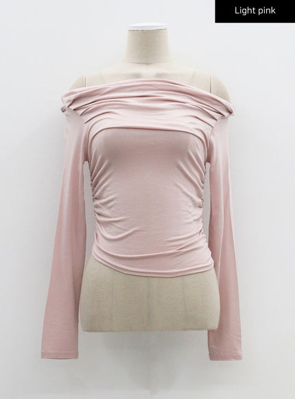 露肩短款上衣 CF322