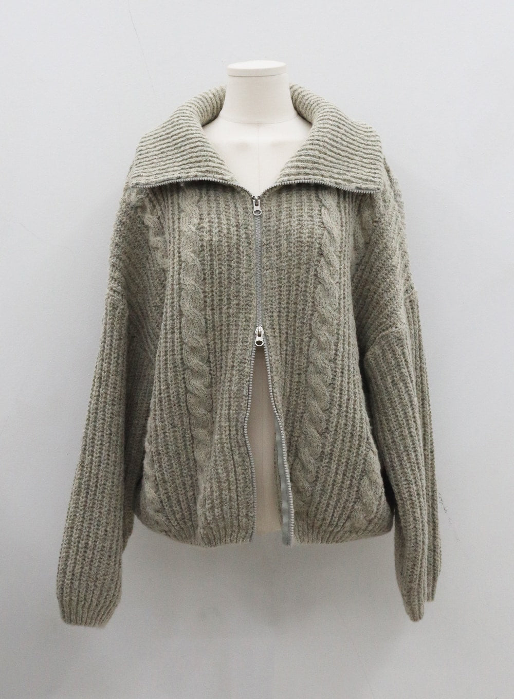 Front zipper knitted store sweater