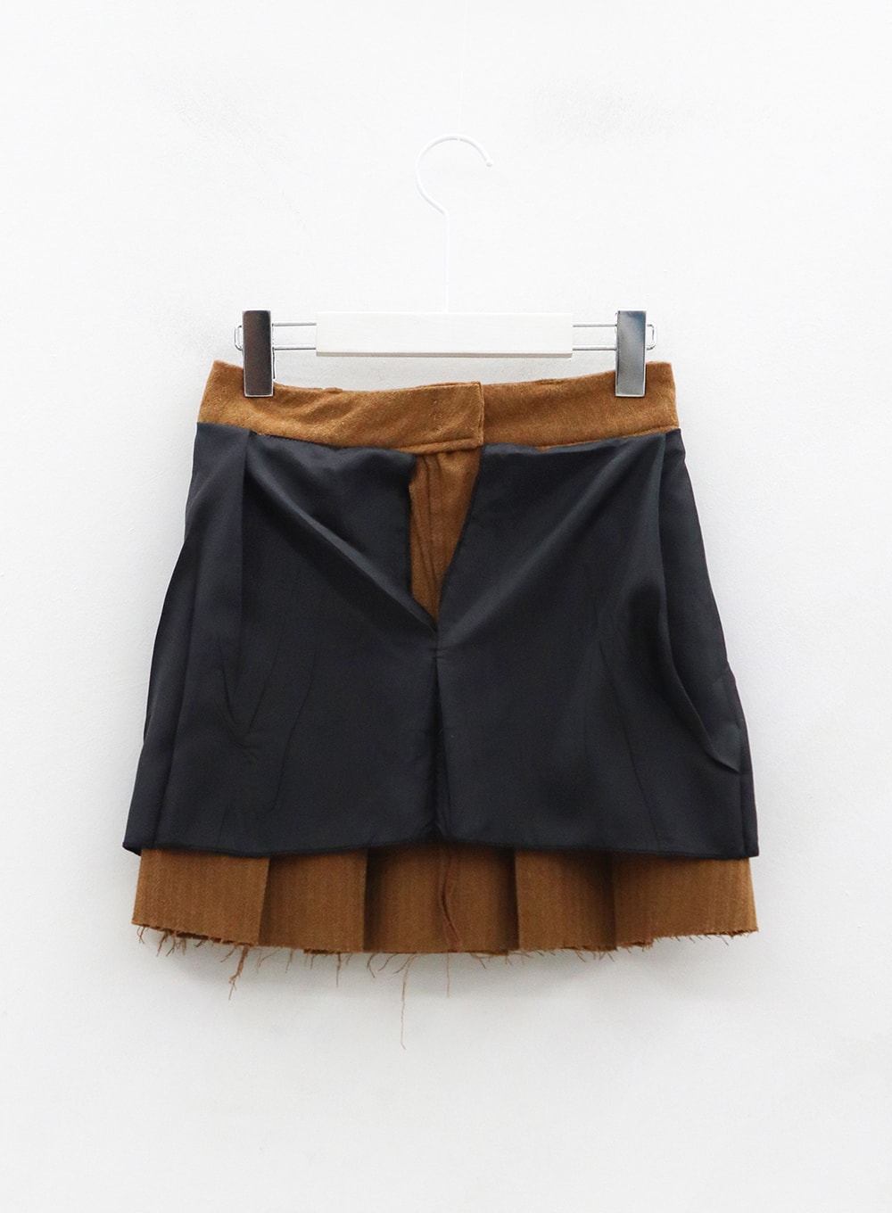 Cutted Hem Wool Pleated Mini Skirt OS20