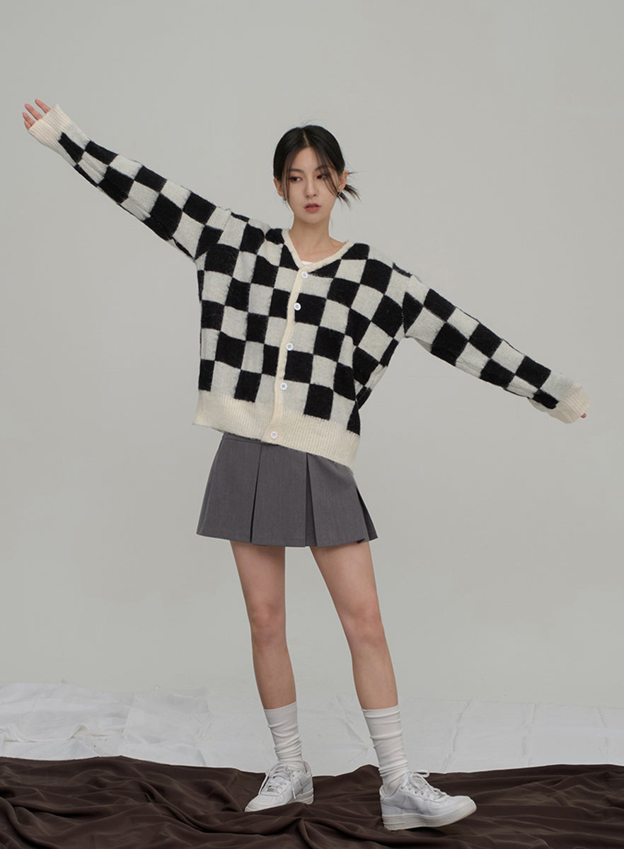 Loose Fit Checkerboard Cardigan - Lewkin